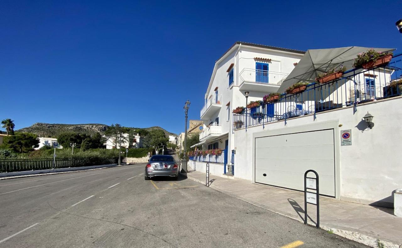 Holidaycasa Mike - Con Terrazzo Vista Mare Sperlonga Exterior photo