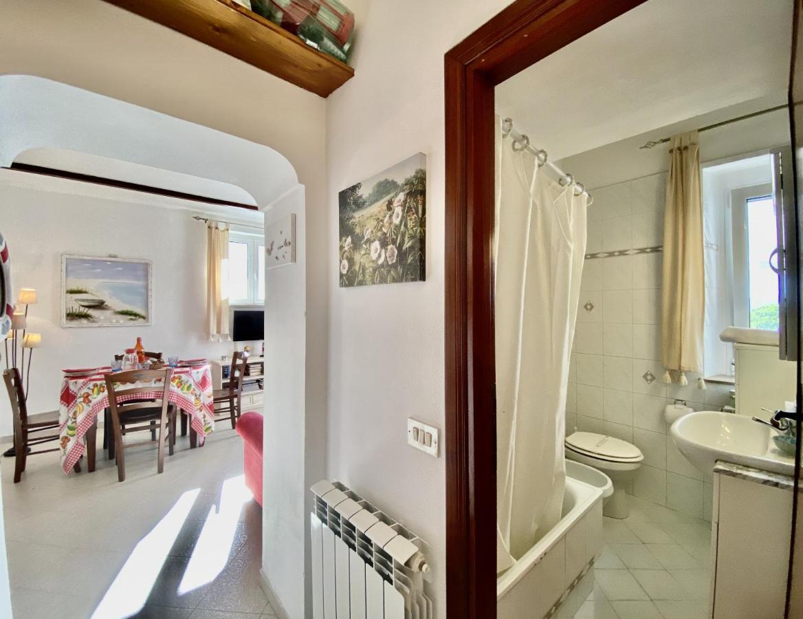 Holidaycasa Mike - Con Terrazzo Vista Mare Sperlonga Exterior photo