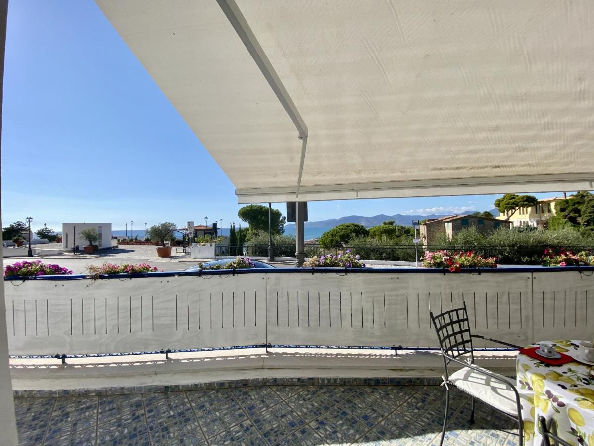Holidaycasa Mike - Con Terrazzo Vista Mare Sperlonga Exterior photo